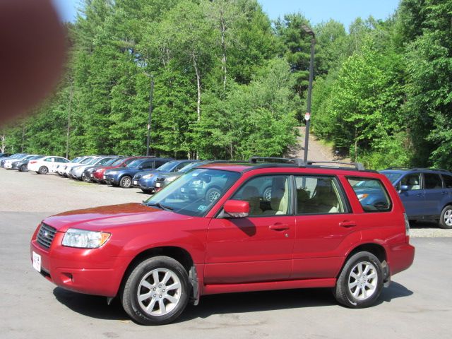 Used 2006 Subaru Forester 2.5X Premium AWD/4WD image 2