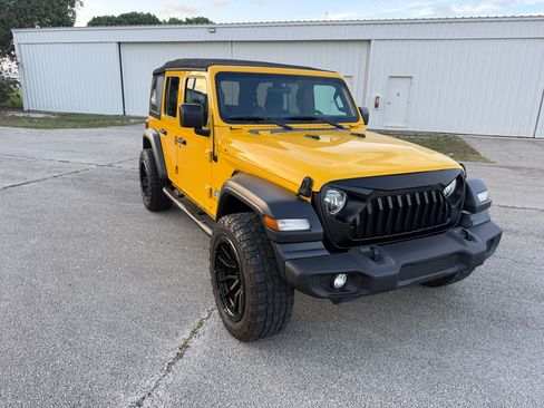 Used 2019 Jeep Wrangler 4WD Unlimited Sport image 80