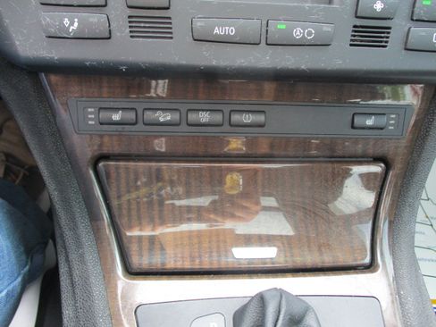 Used 2006 BMW X3 3.0i AWD/4WD image 46
