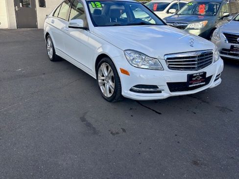 Used 2013 Mercedes-Benz C 300 image 2