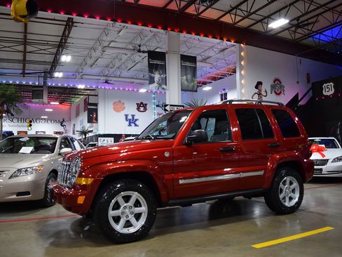 Used 2007 Jeep Liberty Limited image 3