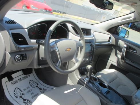 Used 2016 Chevrolet Traverse AWD LTZ image 10