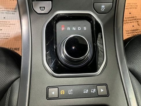 Used 2019 Land Rover Range Rover Evoque Landmark Edition image 14