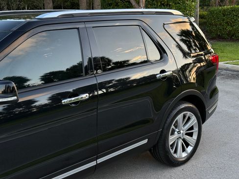Used 2019 Ford Explorer FWD Limited image 32