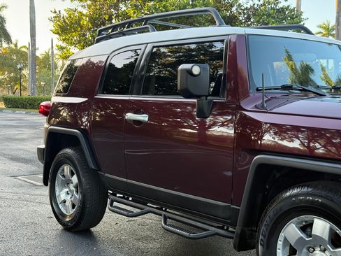 Used 2007 Toyota FJ Cruiser image 52