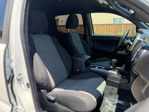Used 2023 Toyota Tacoma 4x4 TRD Off-Road image 17