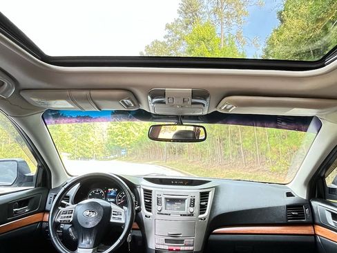 Used 2013 Subaru Outback 2.5i Limited image 14