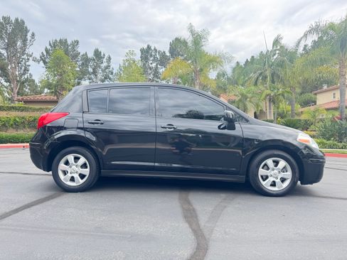 Used 2012 Nissan Versa 1.8 S w/ Special Edition FWD image 9