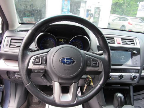 Used 2015 Subaru Legacy 2.5i Limited AWD/4WD image 22