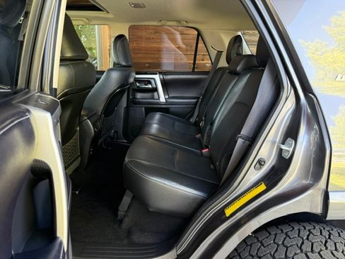 Used 2016 Toyota 4Runner 4WD image 19