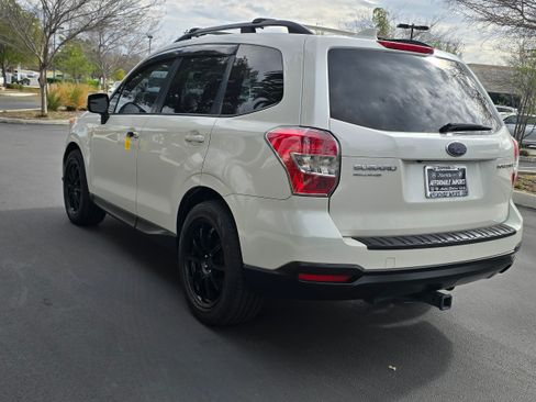 Used 2016 Subaru Forester 2.5i Premium image 12