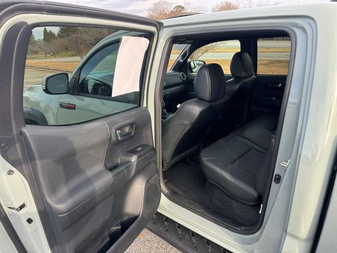 Used 2021 Toyota Tacoma TRD Pro image 13