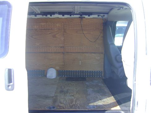 Used 2005 Chevrolet Express 3500 image 15