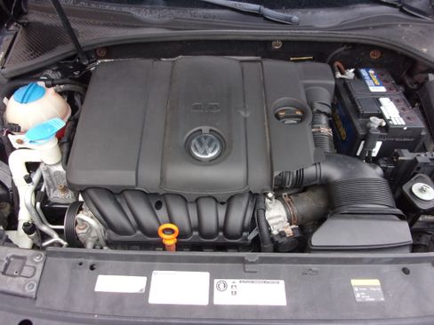 Used 2013 Volkswagen Passat 2.5 S FWD image 13