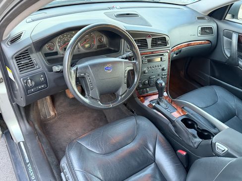 Used 2005 Volvo XC70 UNAVAIL AWD/4WD image 30