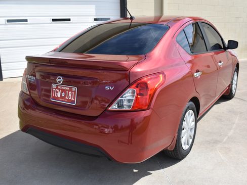 Used 2019 Nissan Versa SV FWD image 10