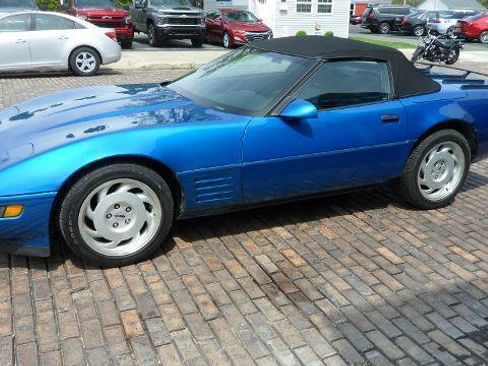 Used 1991 Chevrolet Corvette Convertible image 1