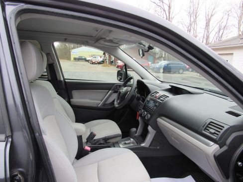 Used 2014 Subaru Forester 2.5i Premium image 20