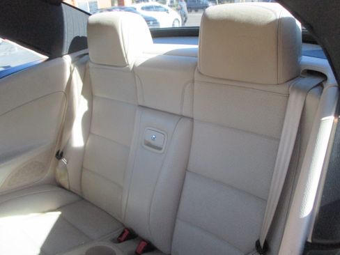 Used 2012 Volkswagen Eos Komfort Hard Top Convertible 2 FWD image 9