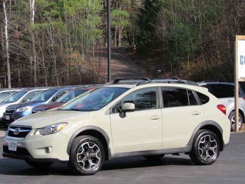 Used 2013 Subaru XV Crosstrek 2.0i Limited image 2