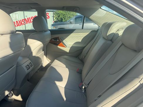 Used 2009 Toyota Camry V6 FWD image 9