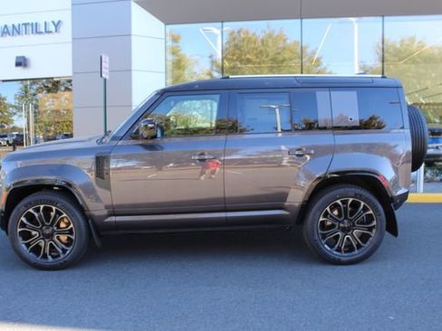 New 2026 Land Rover Defender 110 OCTA image 5