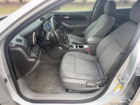 Used 2015 Chevrolet Malibu LS image 10