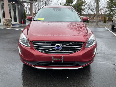 Used 2017 Volvo XC60 T5 Inscription image 5