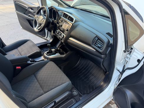 Used 2017 Honda Fit LX image 28