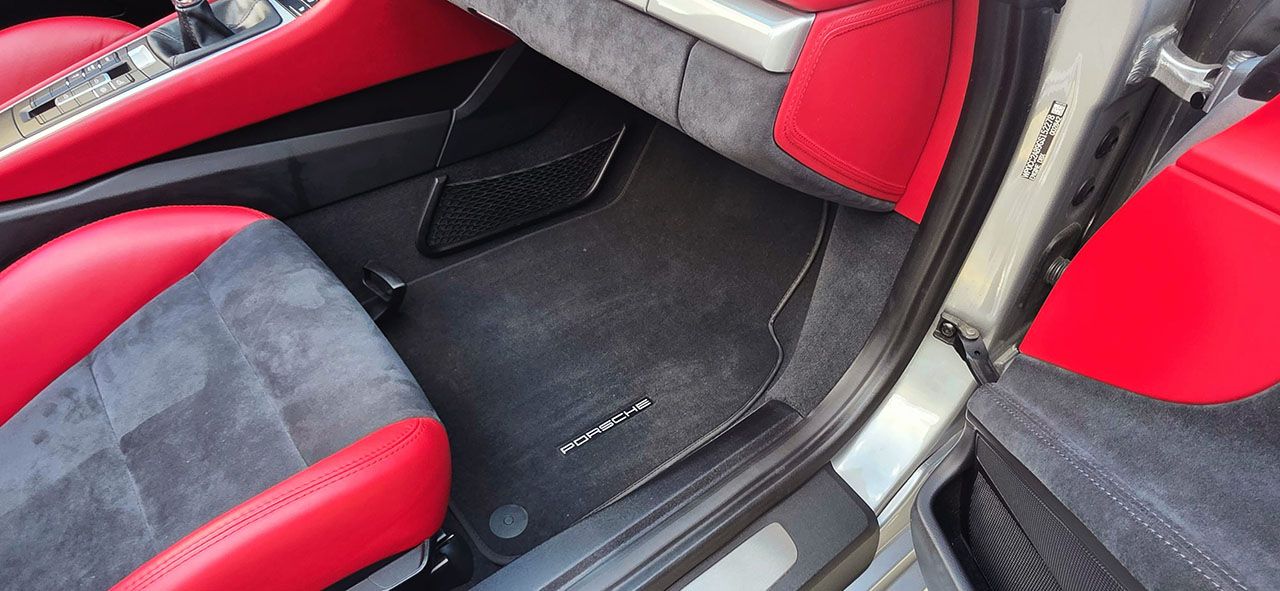 Used 2016 Porsche Boxster Spyder RWD image 60