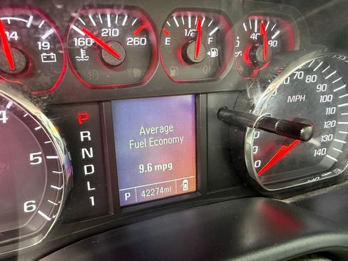 Used 2017 Chevrolet Silverado 2500 4x4 Crew Cab image 22