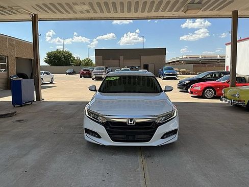 Used 2018 Honda Accord EX-L image 2