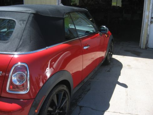 Used 2011 MINI Cooper Convertible FWD image 4