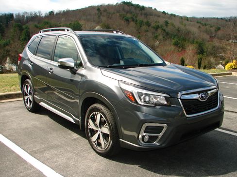 Used 2020 Subaru Forester Touring image 16