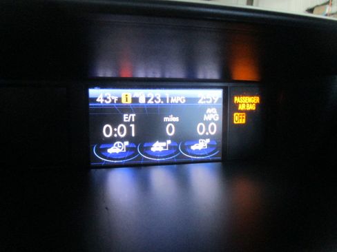 Used 2015 Subaru Forester 2.5i Limited image 39