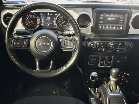 Used 2021 Jeep Wrangler Unlimited Islander image 8