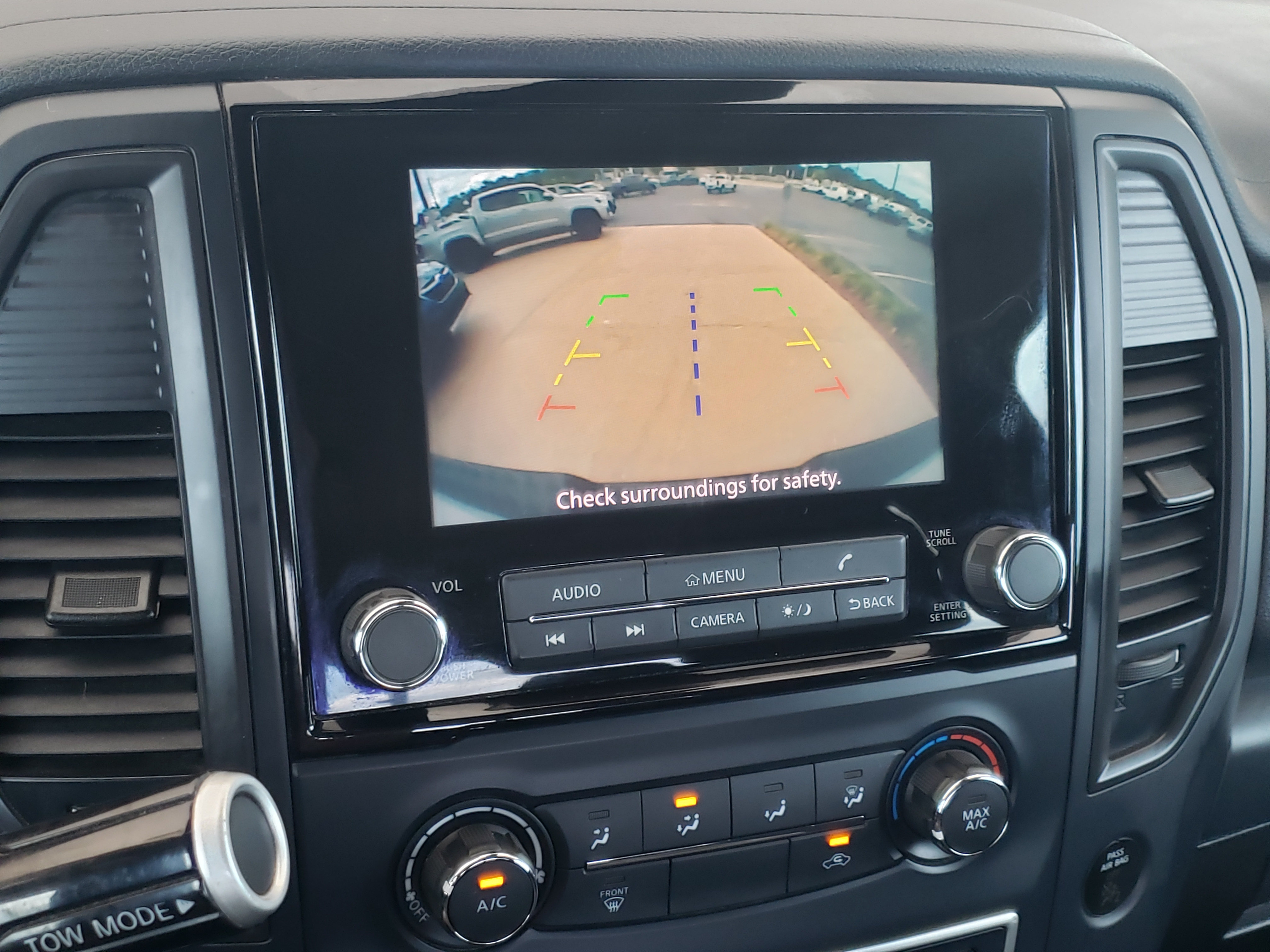 Used 2022 Nissan Titan 2WD King Cab S image 16