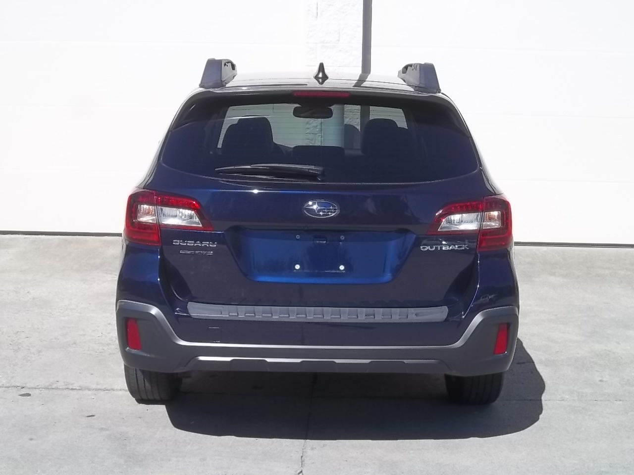 Used 2018 Subaru Outback 2.5i Limited AWD/4WD image 5