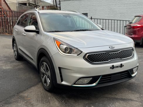 Used 2019 Kia Niro LX image 6