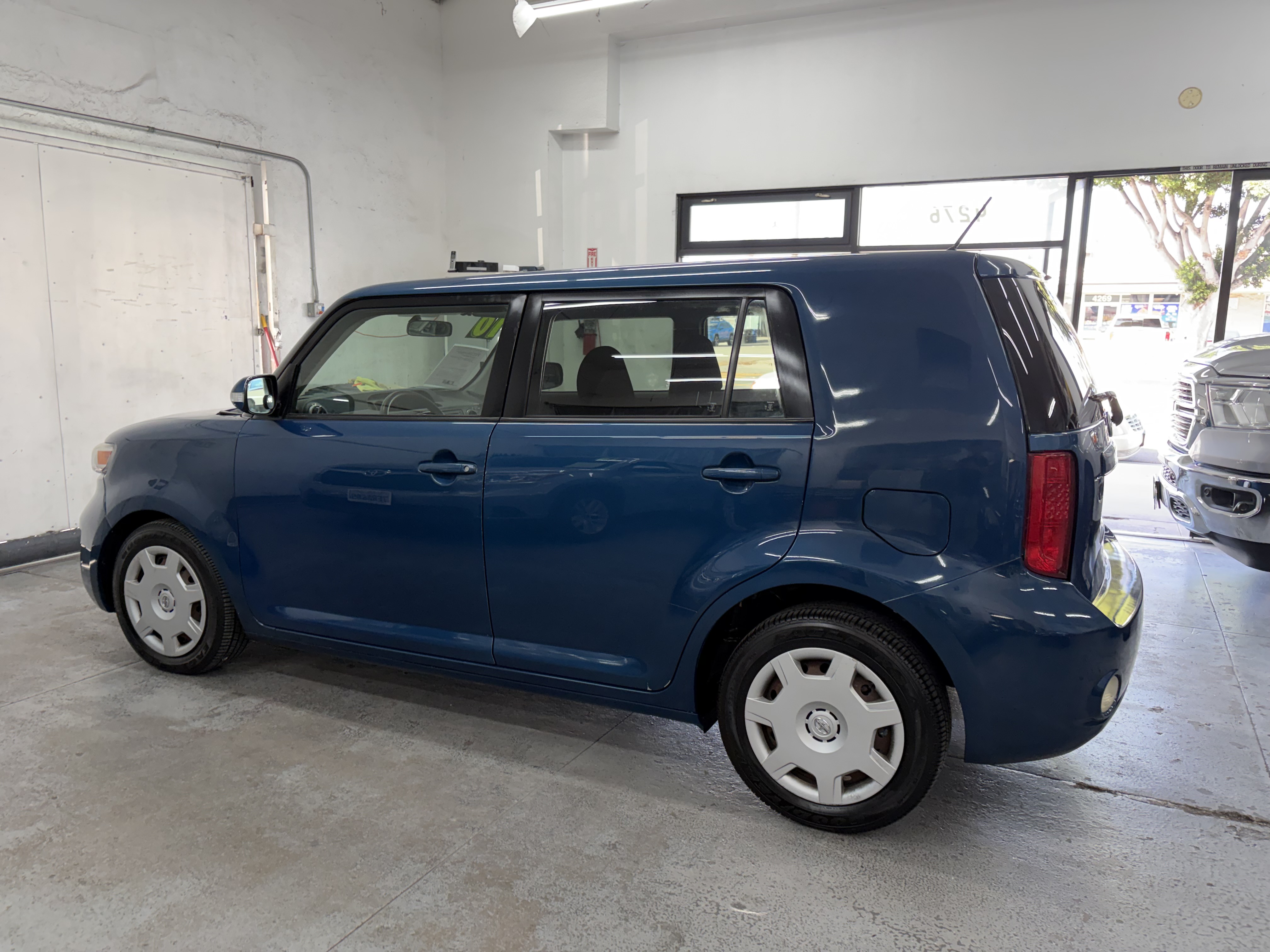 Used 2010 Scion xB UNAVAIL FWD image 4