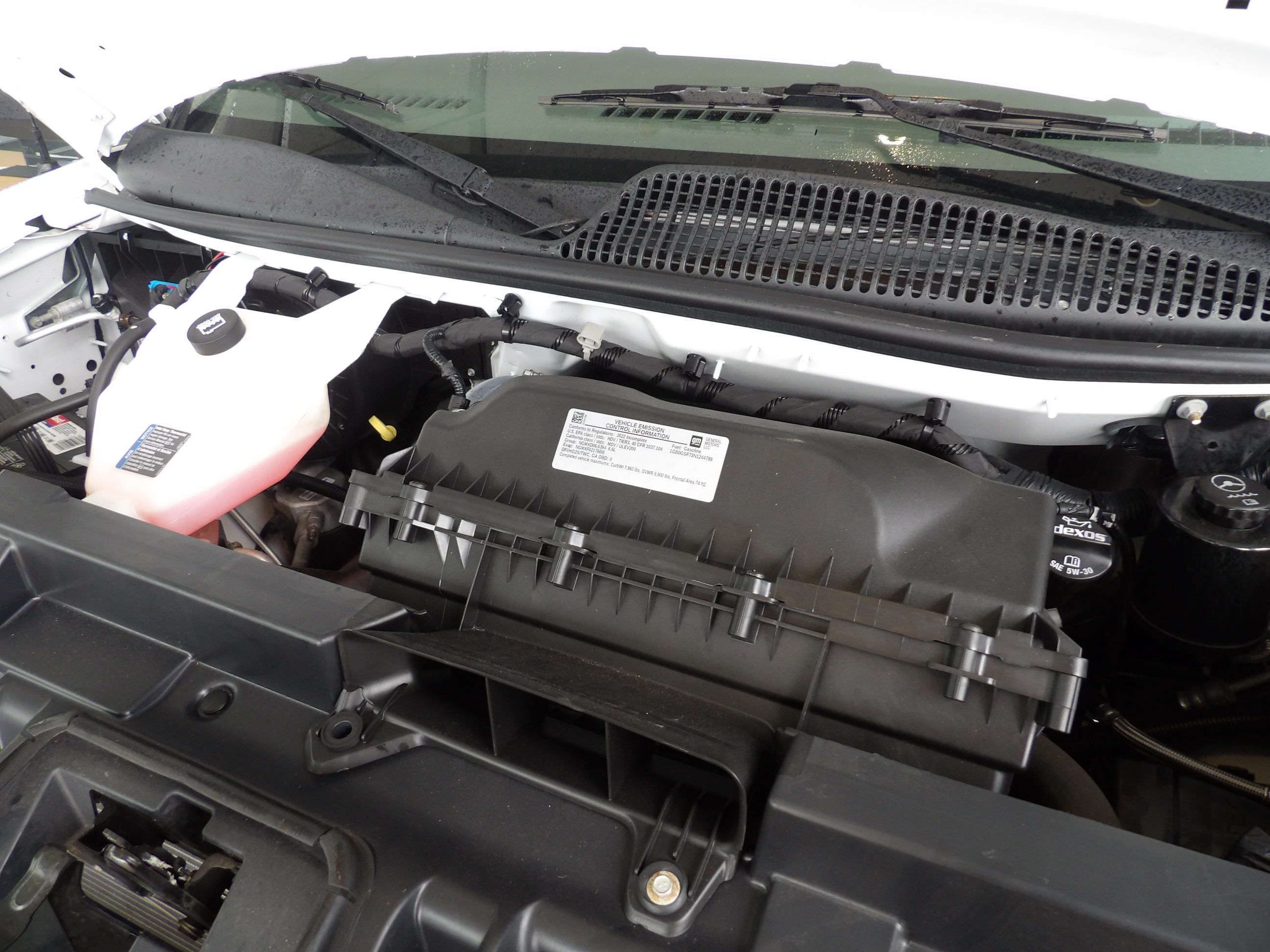 Used 2022 Chevrolet Express 3500 UNAVAIL RWD image 11