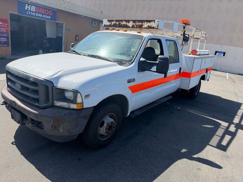 Used 2002 Ford F350 2WD Crew Cab DRW Super Duty image 7