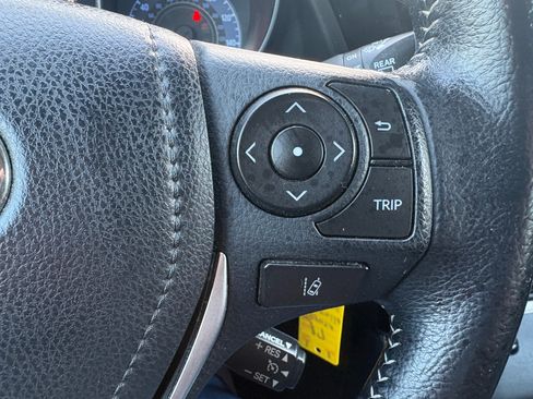 Used 2017 Toyota Corolla iM image 17