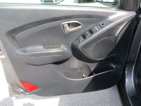 Used 2014 Hyundai Tucson GLS image 15