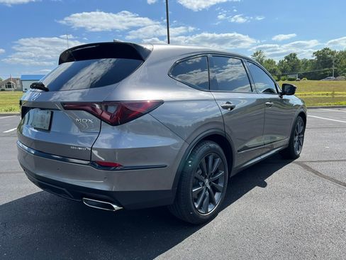 Used 2026 Acura MDX SH-AWD A-Spec image 5