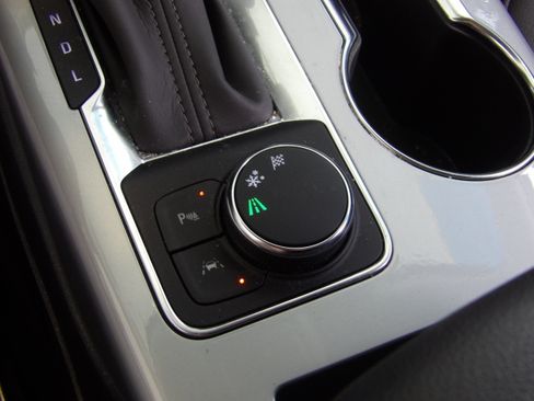 Used 2024 Chevrolet Blazer LT image 28