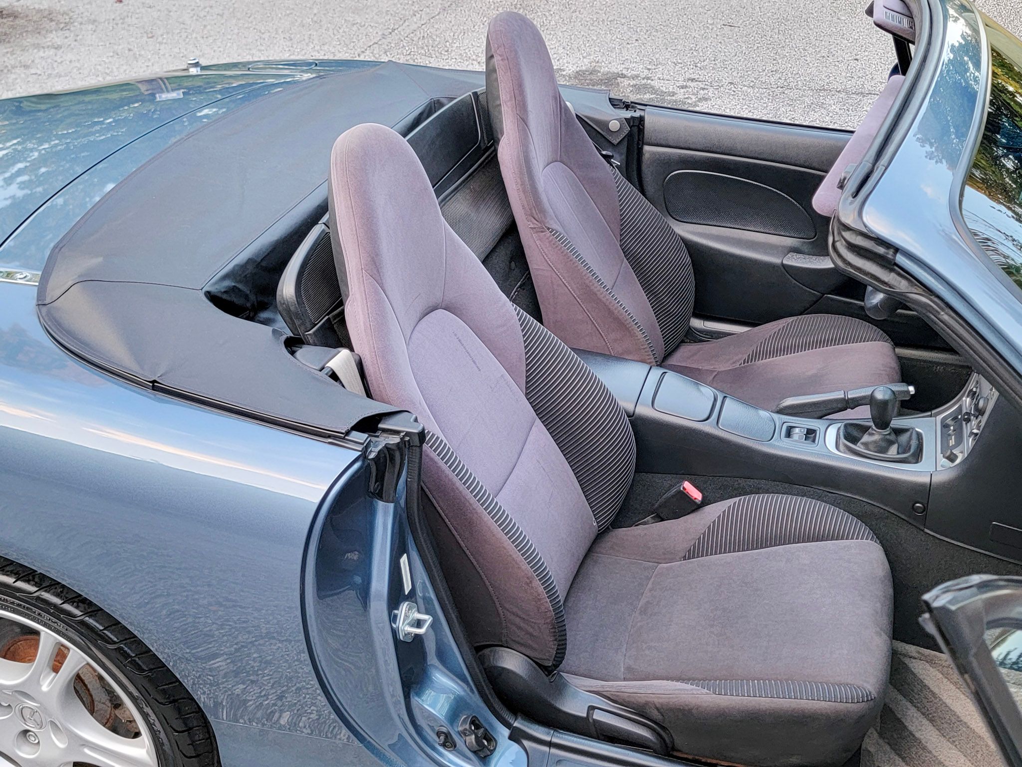Used 2005 MAZDA MX-5 Miata UNAVAIL RWD image 79
