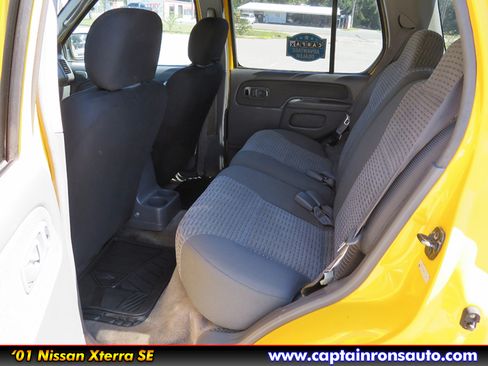 Used 2001 Nissan Xterra SE image 9