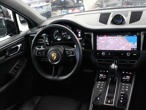 Used 2023 Porsche Macan UNAVAIL AWD/4WD image 40