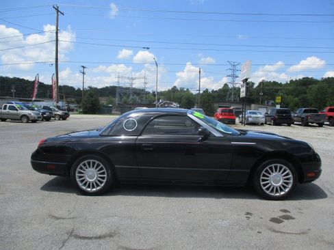 Used 2005 Ford Thunderbird 50th Anniversary RWD image 6